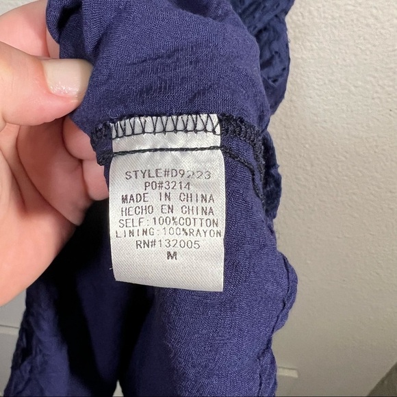 𝅺Entro Eyelet Lace Off Shoulder Button Down Mini Dress w/Pockets Navy Blue Sz M - Picture 6 of 6